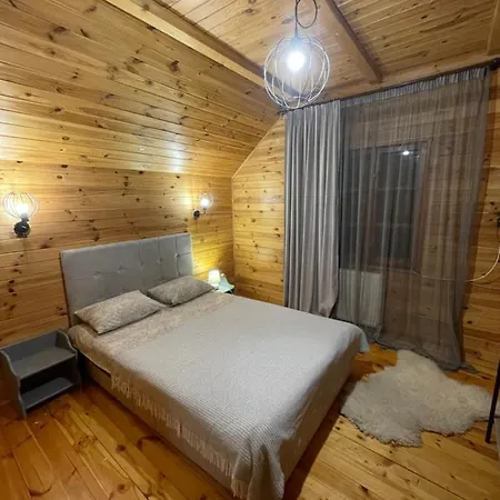 Girske Povitria Konukevi